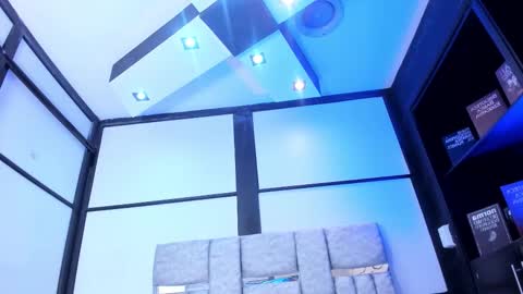 Ambar online show from February 16, 8:38 pm