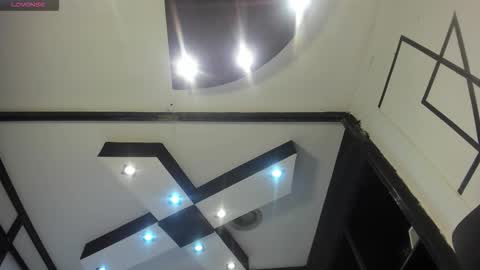 Ambar online show from March 6, 9:11 pm