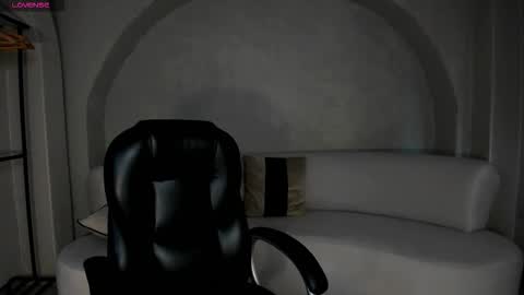 Ambar  online show from November 5, 11:32 am