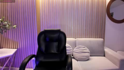 Ambar  online show from November 27, 11:45 am