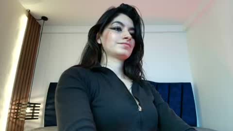 Snapshot of ambarlee_ chatting on August 3, 12:43 pm AMBAR LEE online show from August 3, 12:43 pm