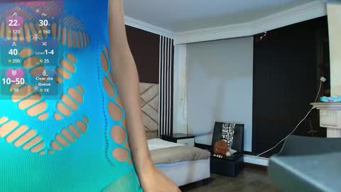 Ambar Ross online show from December 7, 1:36 am