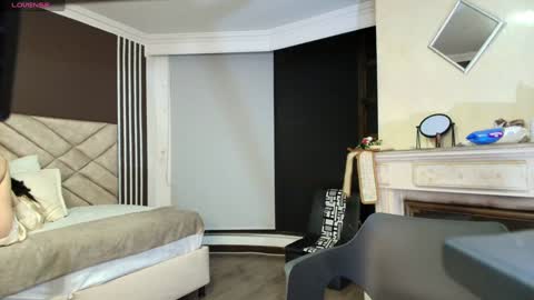 Ambar Ross online show from December 27, 11:31 pm