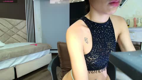 Ambar Ross online show from January 11, 10:18 pm