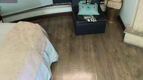 Ambar Ross online show from February 22, 7:25 pm