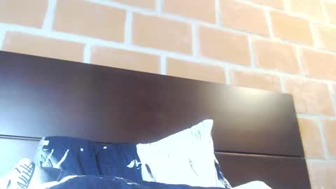 Snapshot of ambartxsex chatting on February 1, 5:39 am ambartxsex online show from February 1, 5:39 am