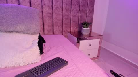  Amber  online show from March 10, 2:55 pm