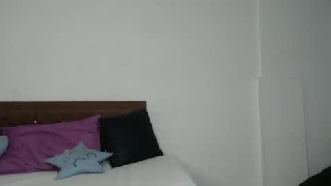 Snapshot of ambel_rose chatting on January 3, 2:10 am ambel_rose online show from January 3, 2:10 am