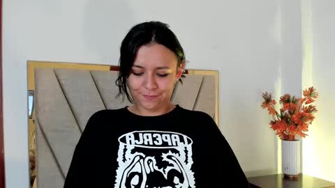 Amber Davis online show from December 21, 6:02 pm