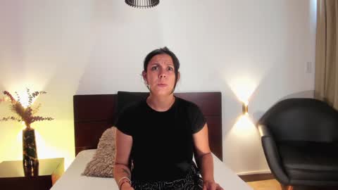 Amber Davis online show from December 31, 4:25 pm