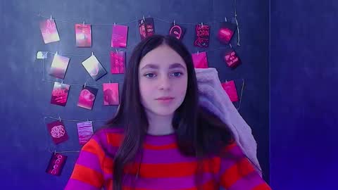 Snapshot of amber__r chatting on February 19, 12:56 pm Amber online show from February 19, 12:56 pm