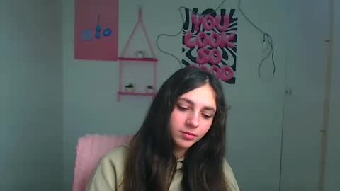 Snapshot of amber__r chatting on February 23, 6:44 am Amber online show from February 23, 6:44 am