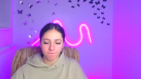 Amber online show from April 11, 5:34 am