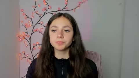 Snapshot of amber__r chatting on April 25, 5:43 am Amber online show from April 25, 5:43 am