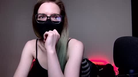 Snapshot of amber_candyfloss chatting on December 5, 2:09 am Amber non-nude model online show from December 5, 2:09 am