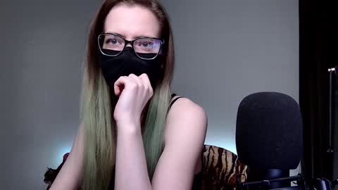 Snapshot of amber_candyfloss chatting on December 12, 2:04 am Amber non-nude model online show from December 12, 2:04 am