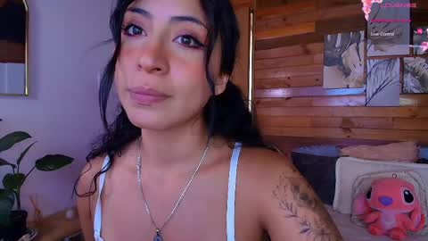 Snapshot of amber_curly chatting on May 14, 7:31 pm amber_curly online show from May 14, 7:31 pm