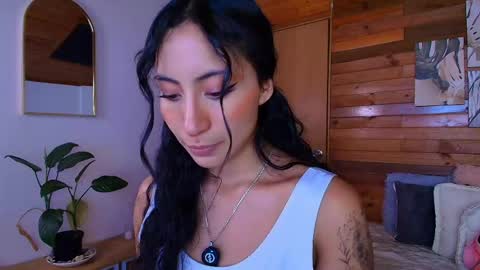 Snapshot of amber_curly chatting on June 1, 8:43 pm amber_curly online show from June 1, 8:43 pm