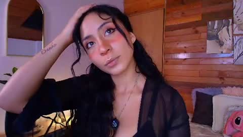 Snapshot of amber_curly chatting on July 23, 9:02 pm amber_curly online show from July 23, 9:02 pm