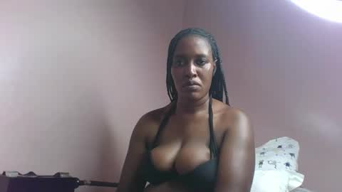 Snapshot of amber_cutie2 chatting on May 18, 4:13 pm amber_cutie2 online show from May 18, 4:13 pm