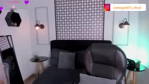 Snapshot of amber_gold113 chatting on May 27, 5:04 am Amber online show from May 27, 5:04 am
