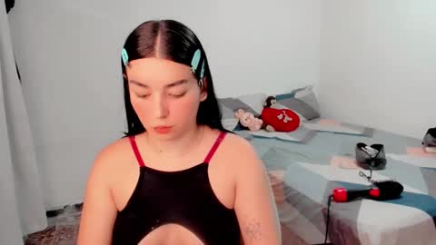 Snapshot of amber_landy1 chatting on January 17, 12:31 am amber online show from January 17, 12:31 am