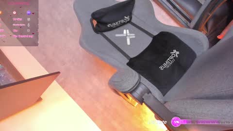    online show from December 6, 5:53 am