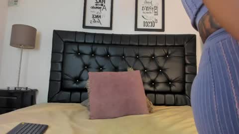 Snapshot of amber_roose75 chatting on April 18, 12:31 pm julieta online show from April 18, 12:31 pm