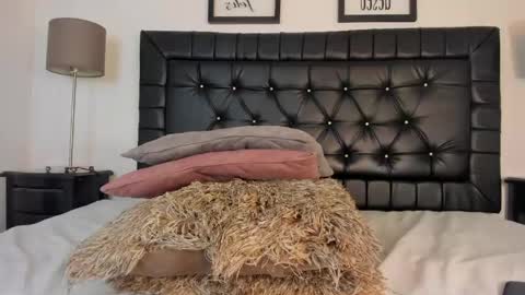 Snapshot of amber_roose75 chatting on April 29, 1:15 pm julieta online show from April 29, 1:15 pm
