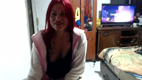 Snapshot of amber_squirtx chatting on July 5, 4:19 am amber_squirtx online show from July 5, 4:19 am