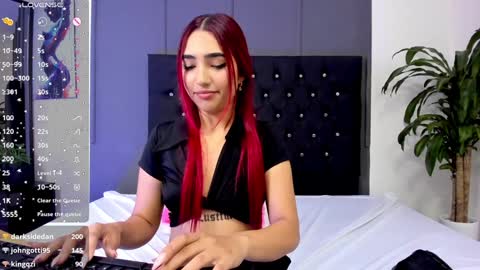 Snapshot of amberbaker21 chatting on January 5, 12:52 am Amber Baker online show from January 5, 12:52 am