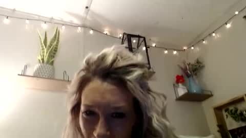 Snapshot of amberdesmond722 chatting on February 1, 11:09 am Kaligirll online show from February 1, 11:09 am