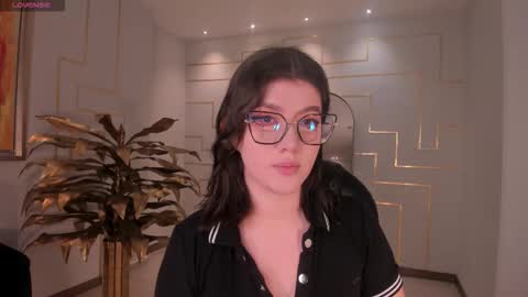 Amber  online show from December 5, 8:49 pm