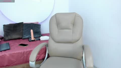 Amber online show from April 16, 10:16 am