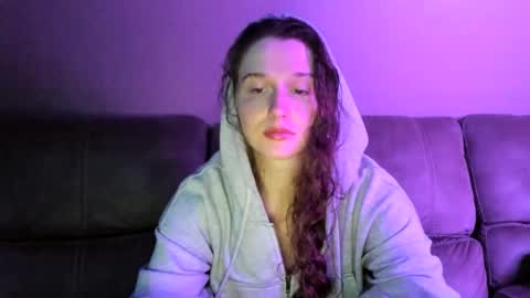 amberkinsley online show from February 6, 4:50 am