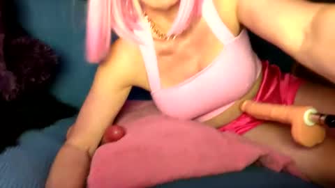 Snapshot of amberloves2write chatting on March 11, 4:43 am Amberloves2write aka AmberMyBelle online show from March 11, 4:43 am