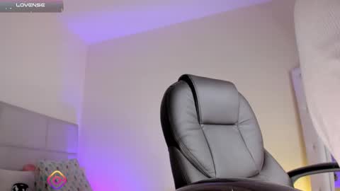 Amber online show from February 11, 12:21 pm