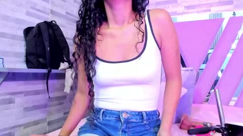Amber online show from April 19, 5:56 pm