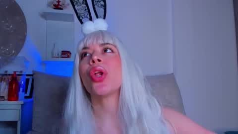 Amber Redzee online show from October 26, 1:06 pm