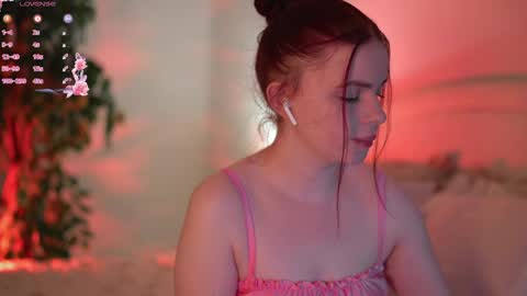 Snapshot of ambershoney chatting on May 8, 10:15 pm Amber online show from May 8, 10:15 pm