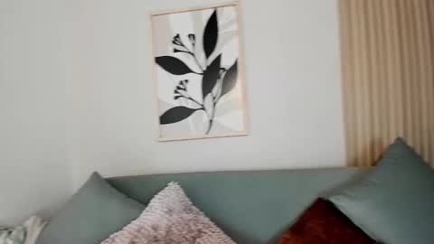 Amber online show from February 7, 9:40 pm