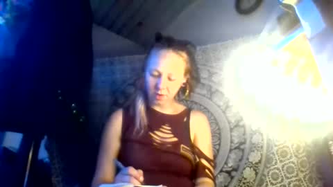 Snapshot of ambionce chatting on May 7, 7:14 am ambionce online show from May 7, 7:14 am