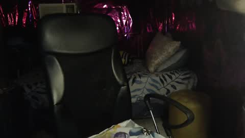 Snapshot of ambisyosa_moore chatting on December 26, 9:55 am Marie online show from December 26, 9:55 am