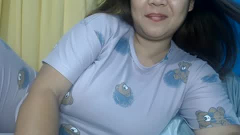 Snapshot of ambisyosa_moore chatting on June 28, 8:59 pm Marie online show from June 28, 8:59 pm