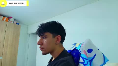 Snapshot of ameli_and_lucas chatting on December 9, 3:07 am Amelia Lucas online show from December 9, 3:07 am