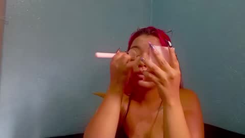 Snapshot of ameli_and_lucas chatting on September 25, 4:54 pm Amelia Lucas online show from September 25, 4:54 pm