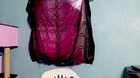 Snapshot of ameli_and_lucas chatting on November 9, 3:32 pm Amelia Lucas online show from November 9, 3:32 pm