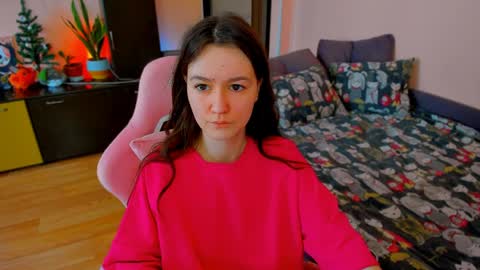 Snapshot of ameli_moon chatting on April 4, 10:13 am Eileen online show from April 4, 10:13 am