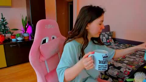 Snapshot of ameli_moon chatting on April 26, 10:46 am Eileen online show from April 26, 10:46 am