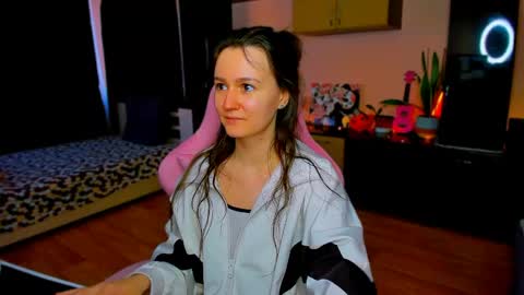Snapshot of ameli_moon chatting on May 26, 4:03 pm Eileen online show from May 26, 4:03 pm